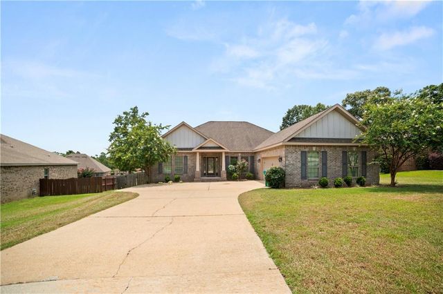 3381 Woodlands Drive, Saraland, AL 36571