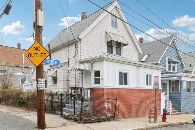 100 Fremont St, Somerville, MA 02145