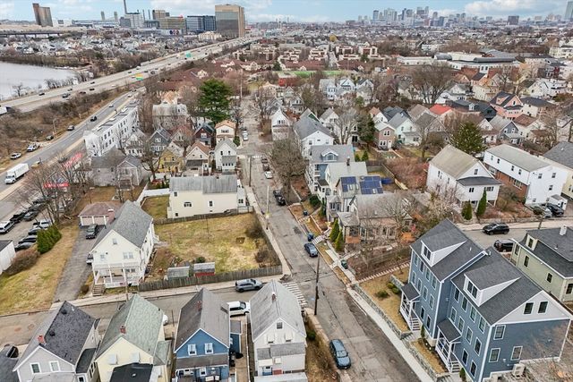 100 Fremont St, Somerville, MA 02145