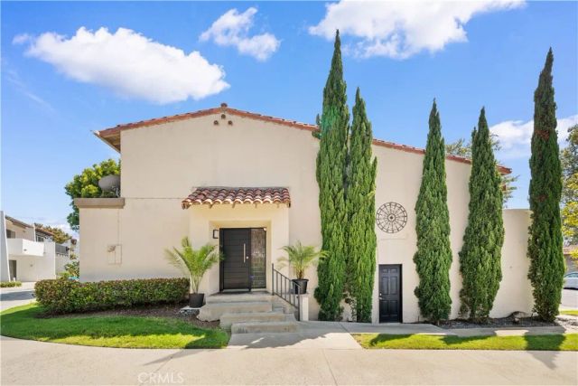 2326 Vista Hogar, Newport Beach, CA 92660