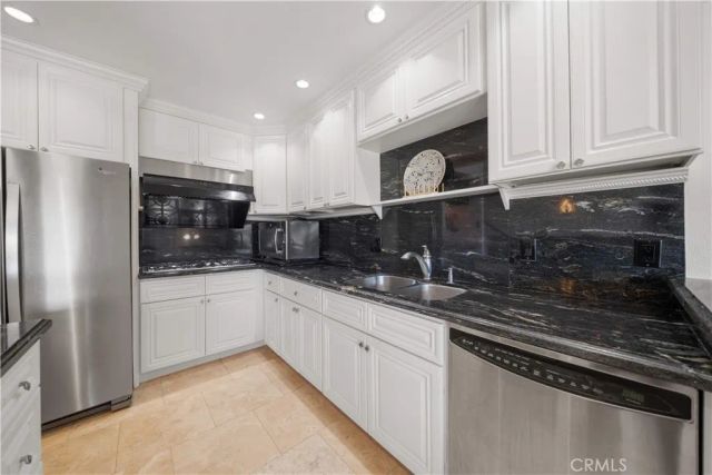 2326 Vista Hogar, Newport Beach, CA 92660