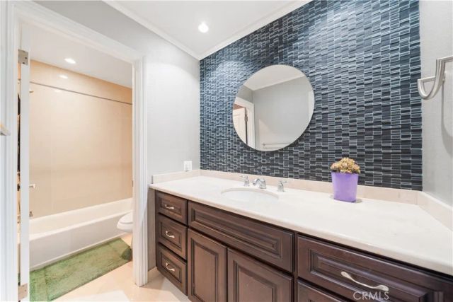 2326 Vista Hogar, Newport Beach, CA 92660