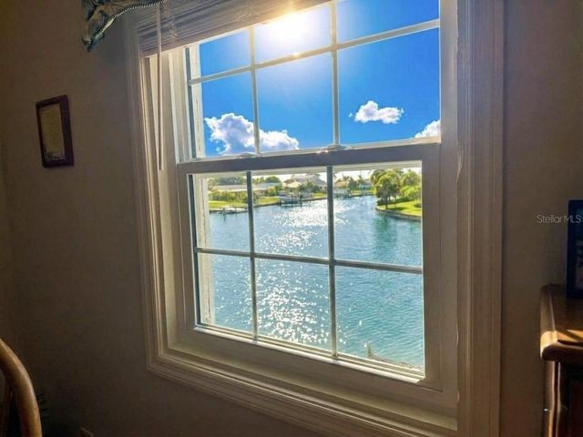 4728 BEACH C, St Petersburg, FL 33705