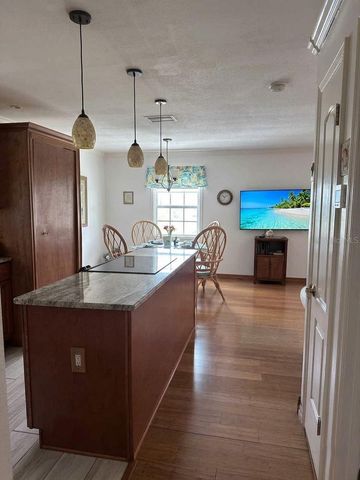 4728 BEACH C, St Petersburg, FL 33705