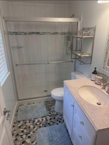 4728 BEACH C, St Petersburg, FL 33705