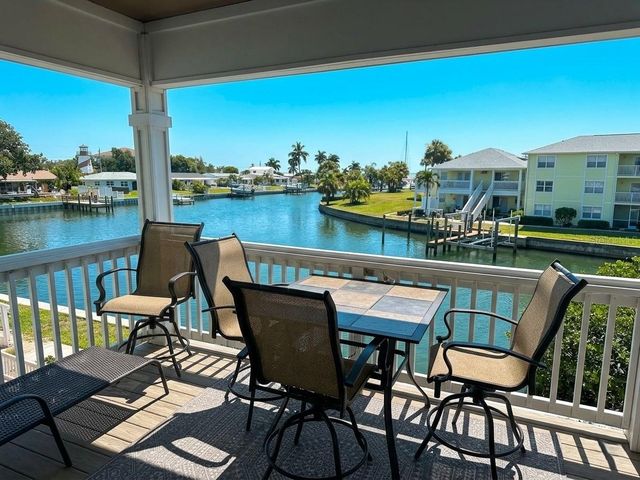 4728 BEACH C, St Petersburg, FL 33705