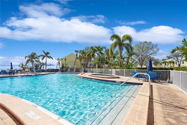 4728 BEACH C, St Petersburg, FL 33705