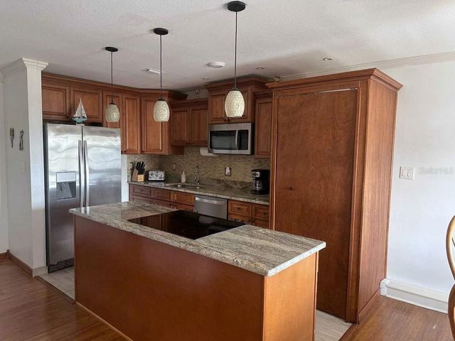 4728 BEACH C, St Petersburg, FL 33705