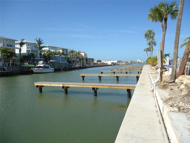 4550 COVE CIRCLE 405, Madeira Beach, FL 33708