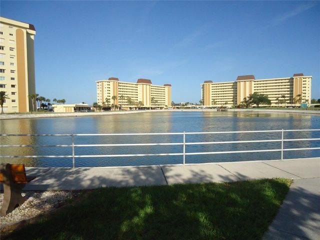 4550 COVE CIRCLE 405, Madeira Beach, FL 33708