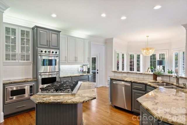 7010 Seton House Lane, Charlotte, NC 28277