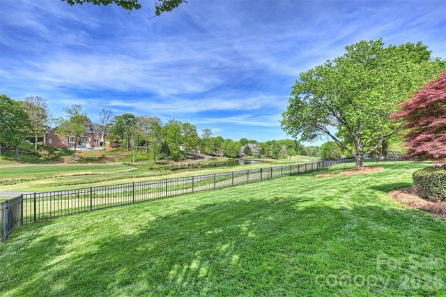 7010 Seton House Lane, Charlotte, NC 28277