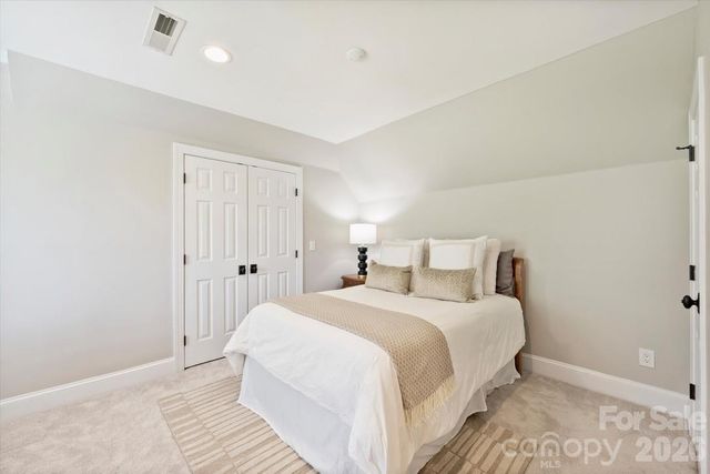 7010 Seton House Lane, Charlotte, NC 28277