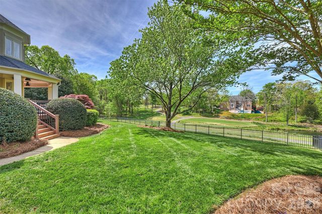7010 Seton House Lane, Charlotte, NC 28277