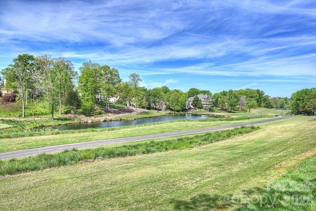 7010 Seton House Lane, Charlotte, NC 28277