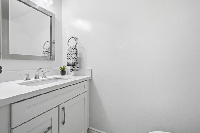 19124 Vineyard Lane, Saratoga, CA 95070