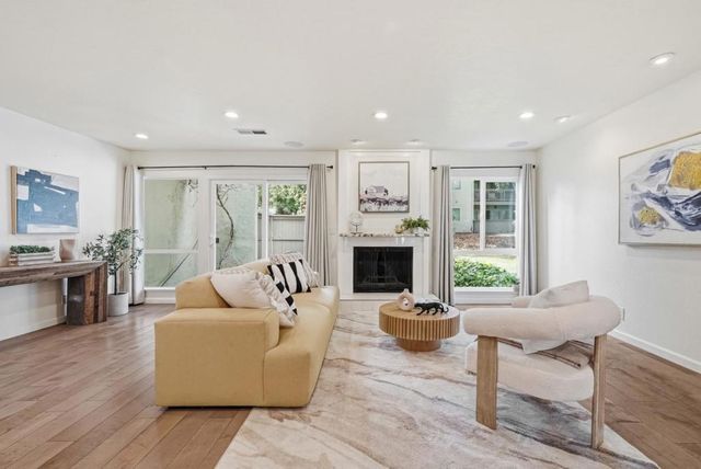 19124 Vineyard Lane, Saratoga, CA 95070
