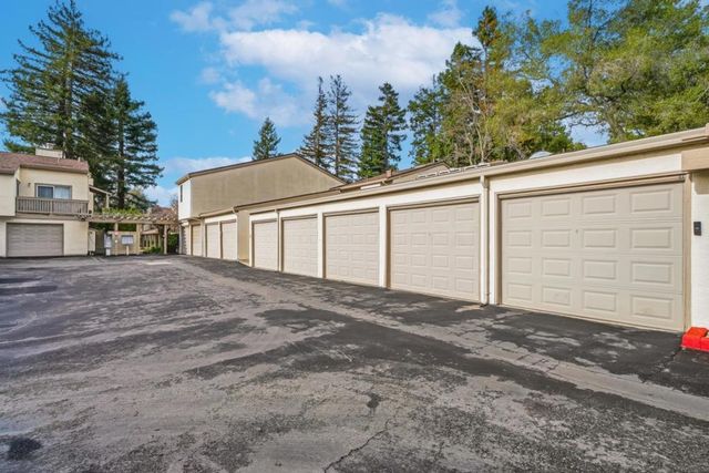 19124 Vineyard Lane, Saratoga, CA 95070