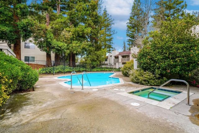 19124 Vineyard Lane, Saratoga, CA 95070