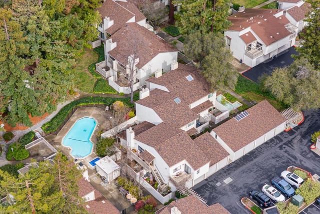 19124 Vineyard Lane, Saratoga, CA 95070