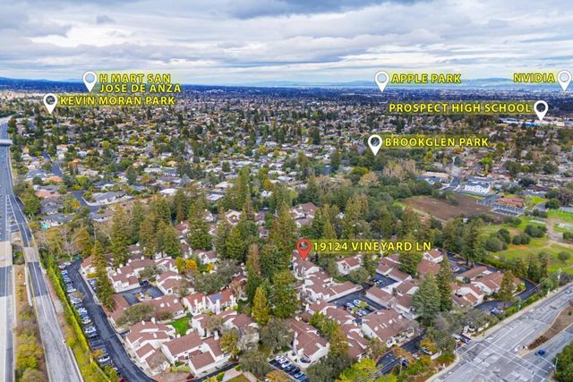 19124 Vineyard Lane, Saratoga, CA 95070