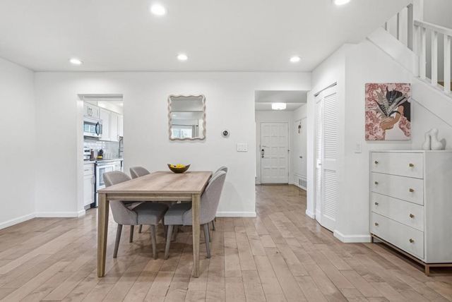 19124 Vineyard Lane, Saratoga, CA 95070
