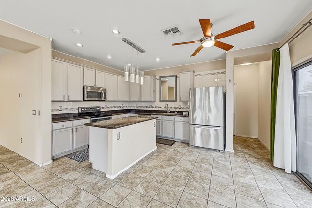 2664 S SOUTHWIND Drive, Gilbert, AZ 85295