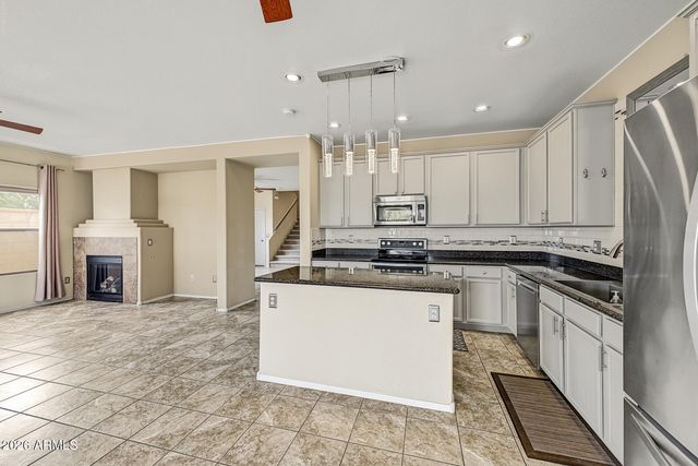 2664 S SOUTHWIND Drive, Gilbert, AZ 85295