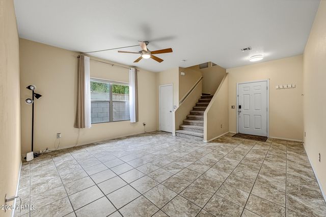 2664 S SOUTHWIND Drive, Gilbert, AZ 85295