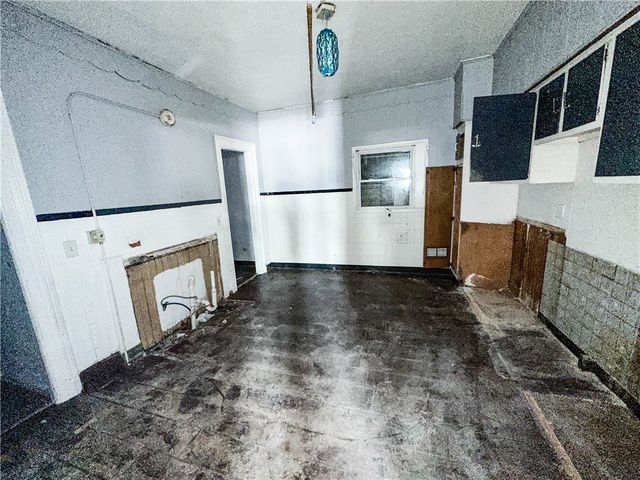 147 Avenue D, Rochester, NY 14621