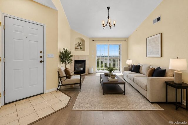 7440 S Blackhawk Street 4-305, Englewood, CO 80112