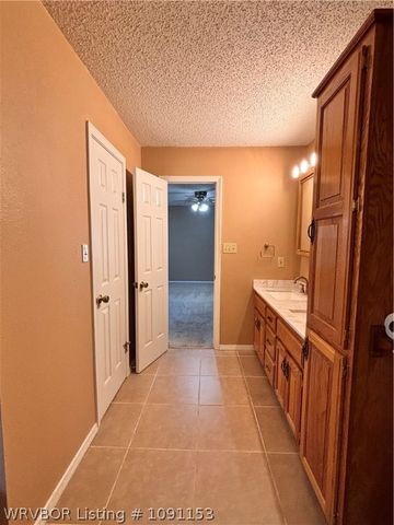 2736 Shadow Lake Drive, Greenwood, AR 72936