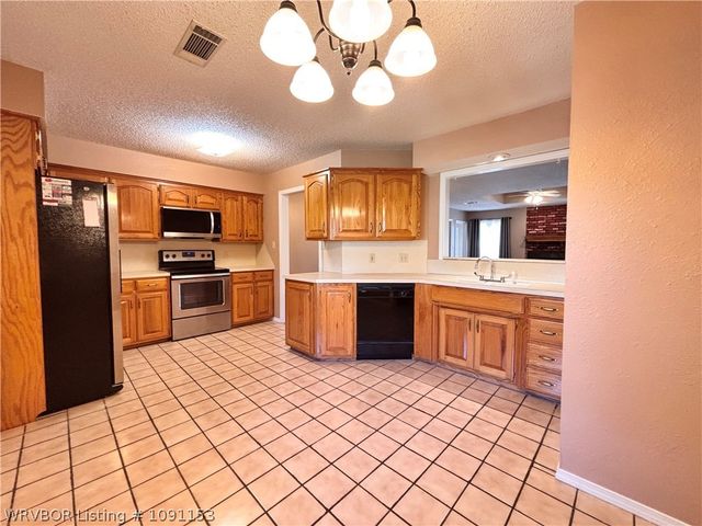 2736 Shadow Lake Drive, Greenwood, AR 72936