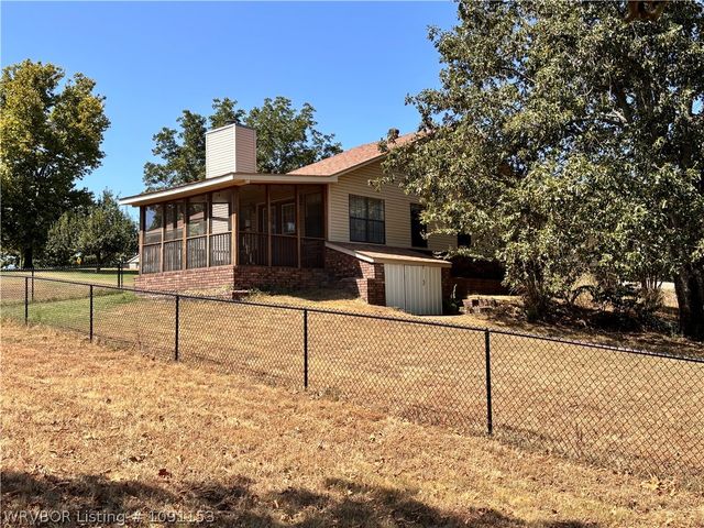 2736 Shadow Lake Drive, Greenwood, AR 72936