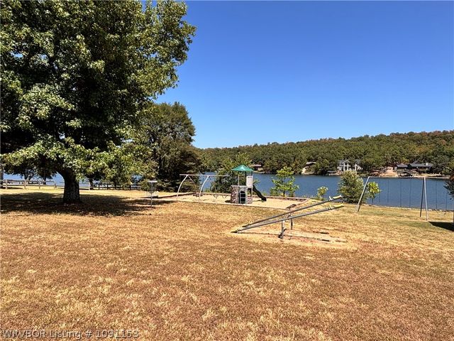 2736 Shadow Lake Drive, Greenwood, AR 72936