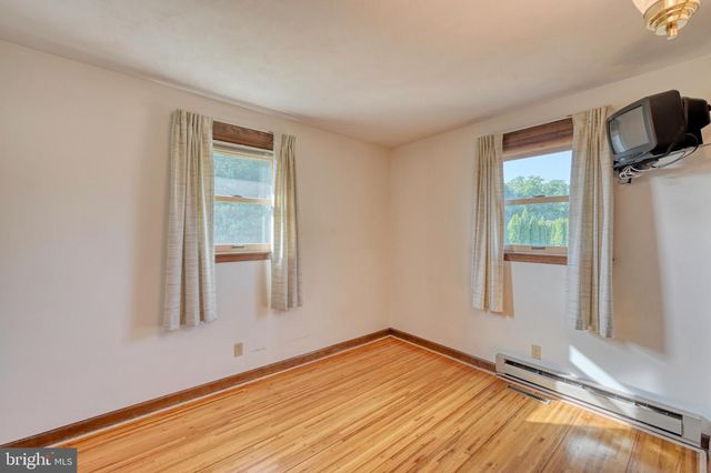 827 N 8TH AVE, Lebanon, PA 17046
