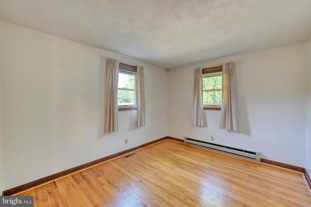 827 N 8TH AVE, Lebanon, PA 17046