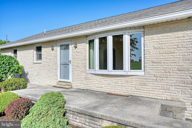 827 N 8TH AVE, Lebanon, PA 17046