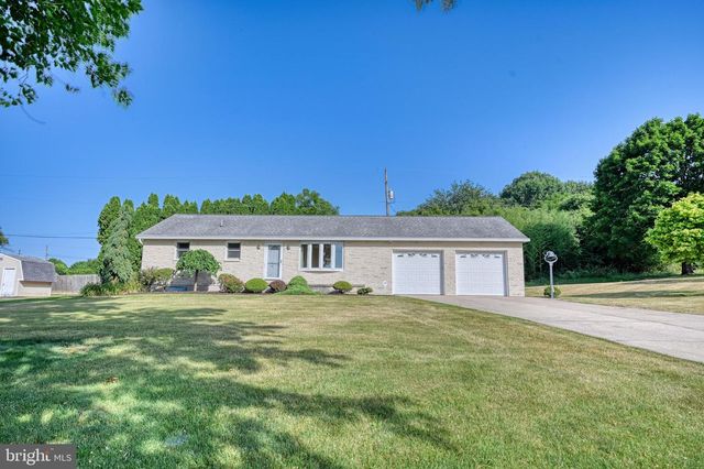 827 N 8TH AVE, Lebanon, PA 17046
