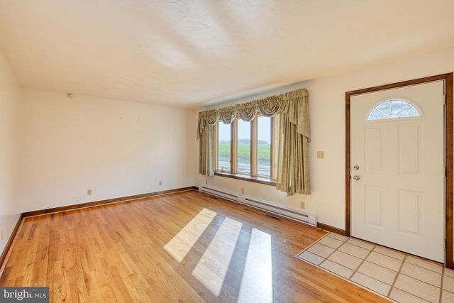 827 N 8TH AVE, Lebanon, PA 17046