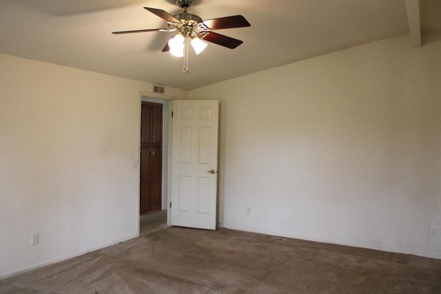 12245 Hobday Rd, Wilton, CA 95693