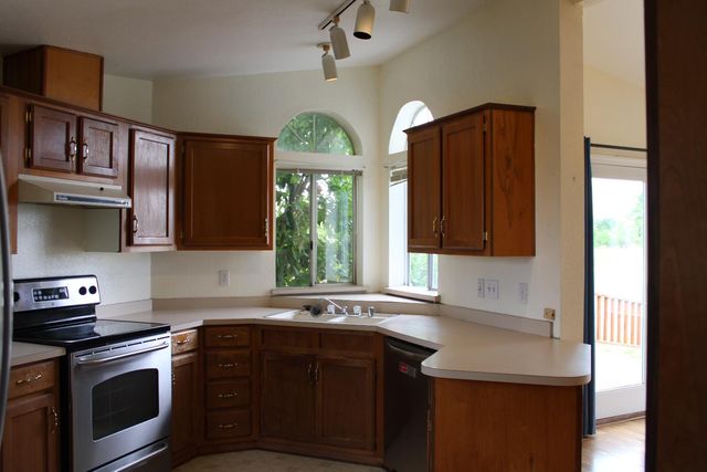 12245 Hobday Rd, Wilton, CA 95693