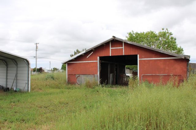 12245 Hobday Rd, Wilton, CA 95693