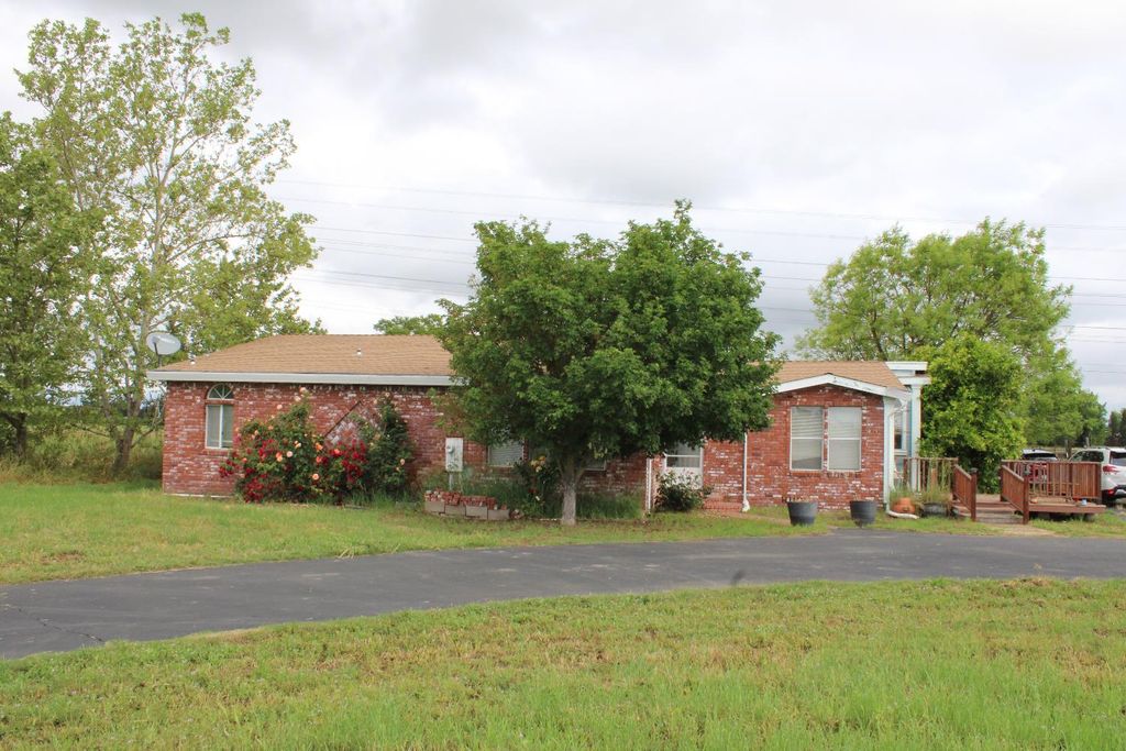 12245 Hobday Rd, Wilton, CA 95693