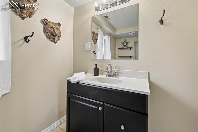 5180 Victory Road, Colorado Springs, CO 80911