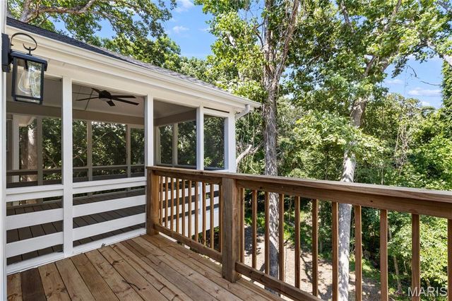 6 Wheatley Court, Chesterfield, MO 63005