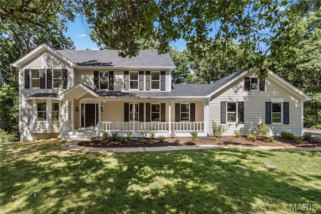 6 Wheatley Court, Chesterfield, MO 63005