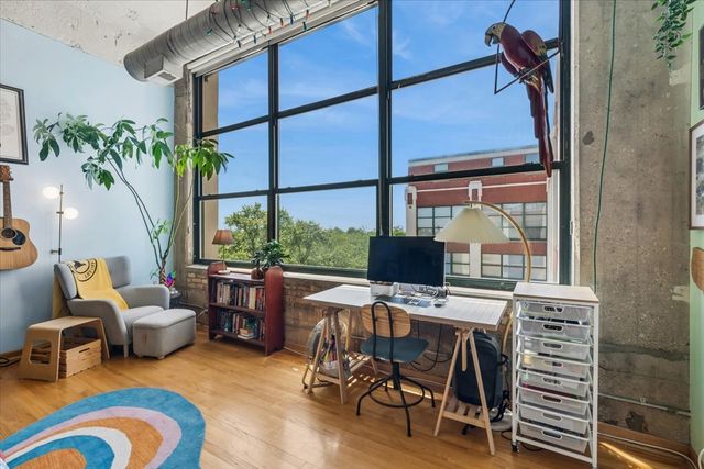 1800 W Roscoe Street 521, Chicago, IL 60657