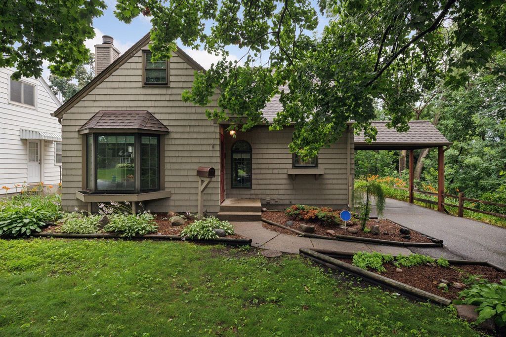 4019 Natchez Avenue, Edina, MN 55416