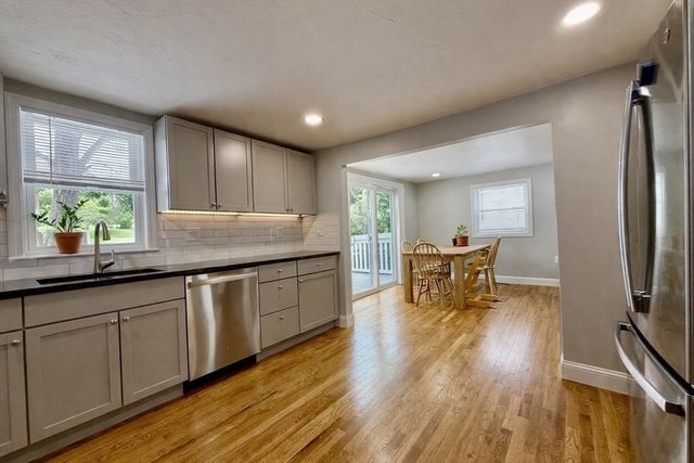 70 Seminole Ave, Waltham, MA 02451